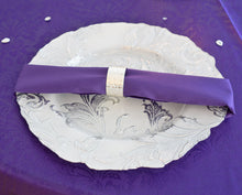 Load image into Gallery viewer, Vanessa Glass Charger Plate 4/Pack (4 Colors)