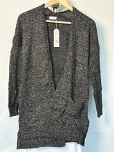 Load image into Gallery viewer, Womens Cardigan (2 Colors)