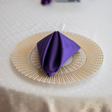 Load image into Gallery viewer, Quantum Glass Charger Plate 4/pack (3 Colors)