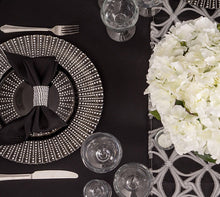 Load image into Gallery viewer, Quantum Glass Charger Plate 4/pack (3 Colors)