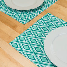 Load image into Gallery viewer, 13 X 19 in. Diamond Print Cotton Placemats 4/Pack (2 Colors)
