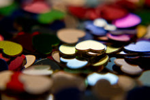 Load image into Gallery viewer, 1 Oz. Foil Heart Shaped Confetti (9 Colors)
