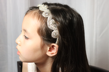 Load image into Gallery viewer, Wedding Rhinestone Head Band (2 Styles)
