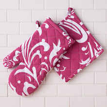Load image into Gallery viewer, Vintage Royalty Cotton Oven Mitt / Pot Holder Set 4 Pack
